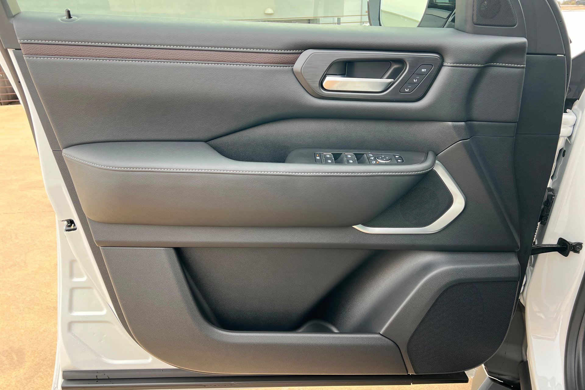 New 2026 Nissan Armada Platinum image 14