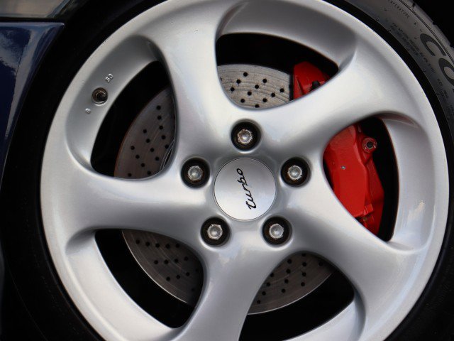 Used 2003 Porsche 911 Turbo image 45