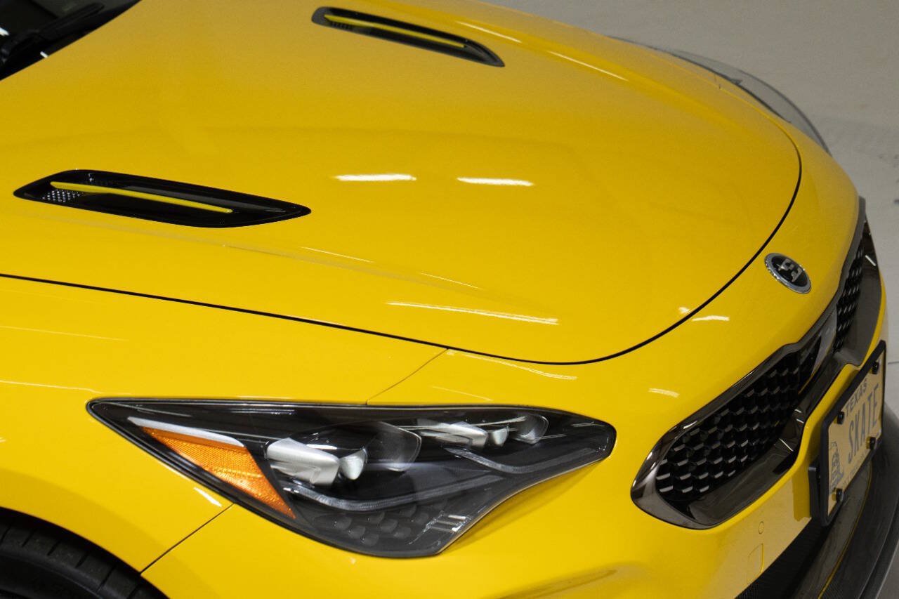 Used 2018 Kia Stinger GT2 AWD/4WD image 27