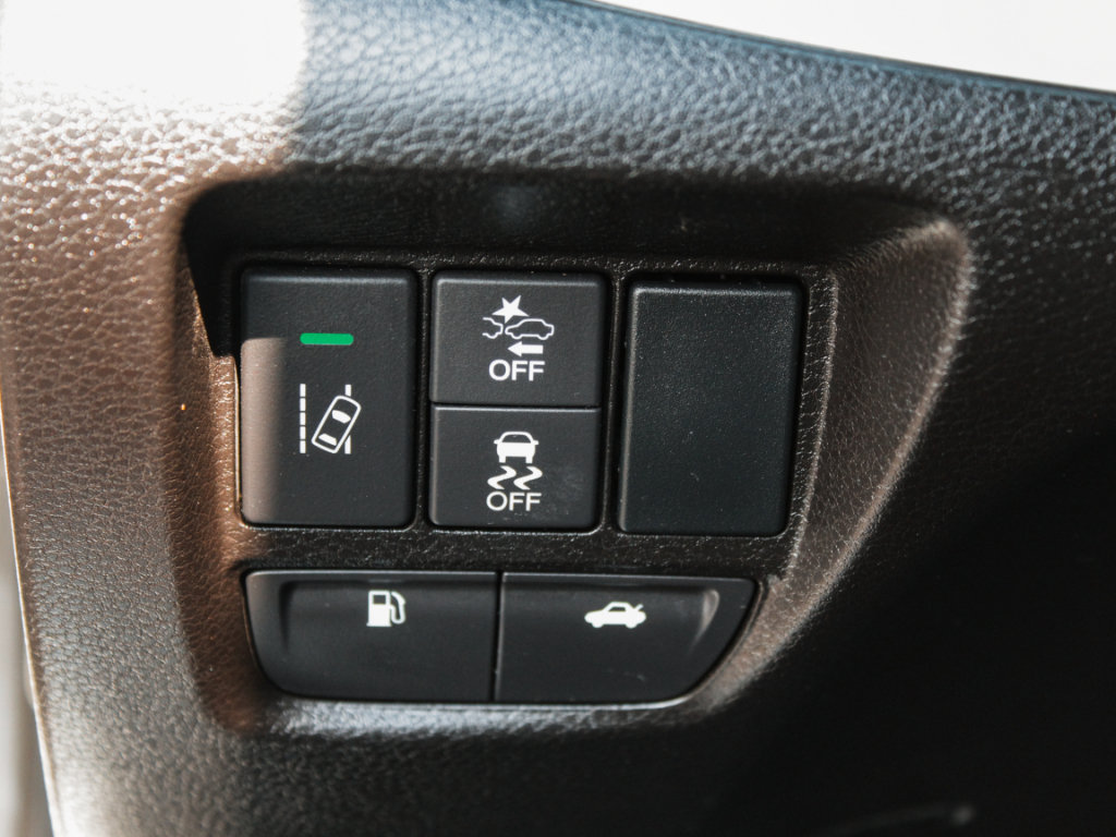 Used 2020 Acura TLX FWD image 12