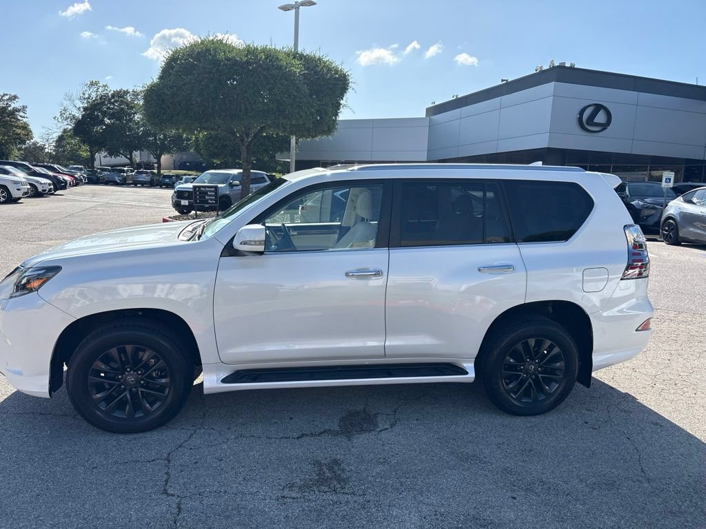 Used 2022 Lexus GX 460 Premium AWD/4WD image 2