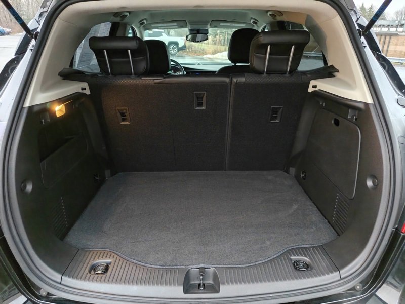 Certified 2022 Buick Encore Preferred w/ Safety Package image 16