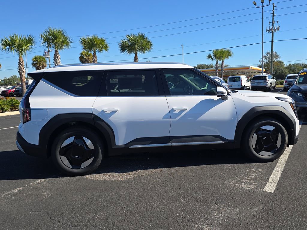New 2026 Kia EV9 Wind image 9