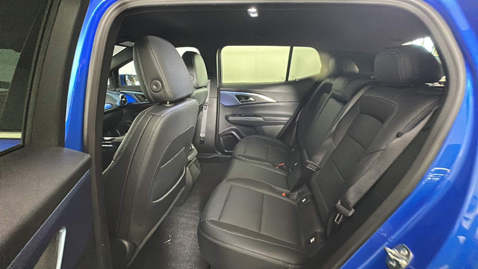 Used 2024 Chevrolet Equinox EV LT FWD image 30