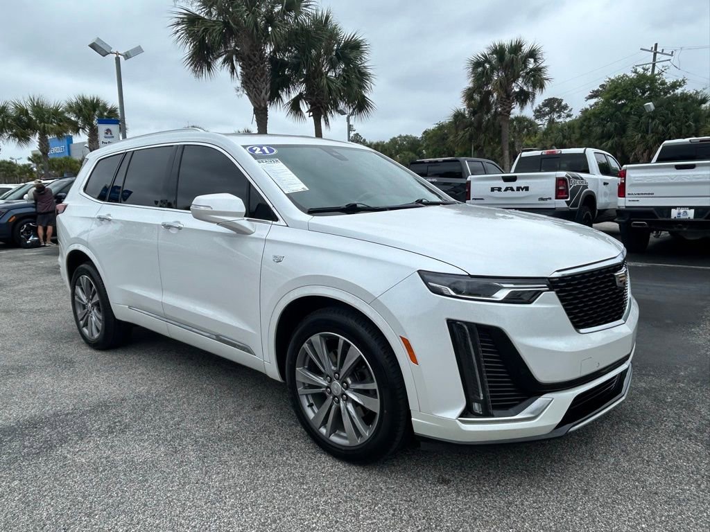 Used 2021 Cadillac XT6 Premium Luxury image 9