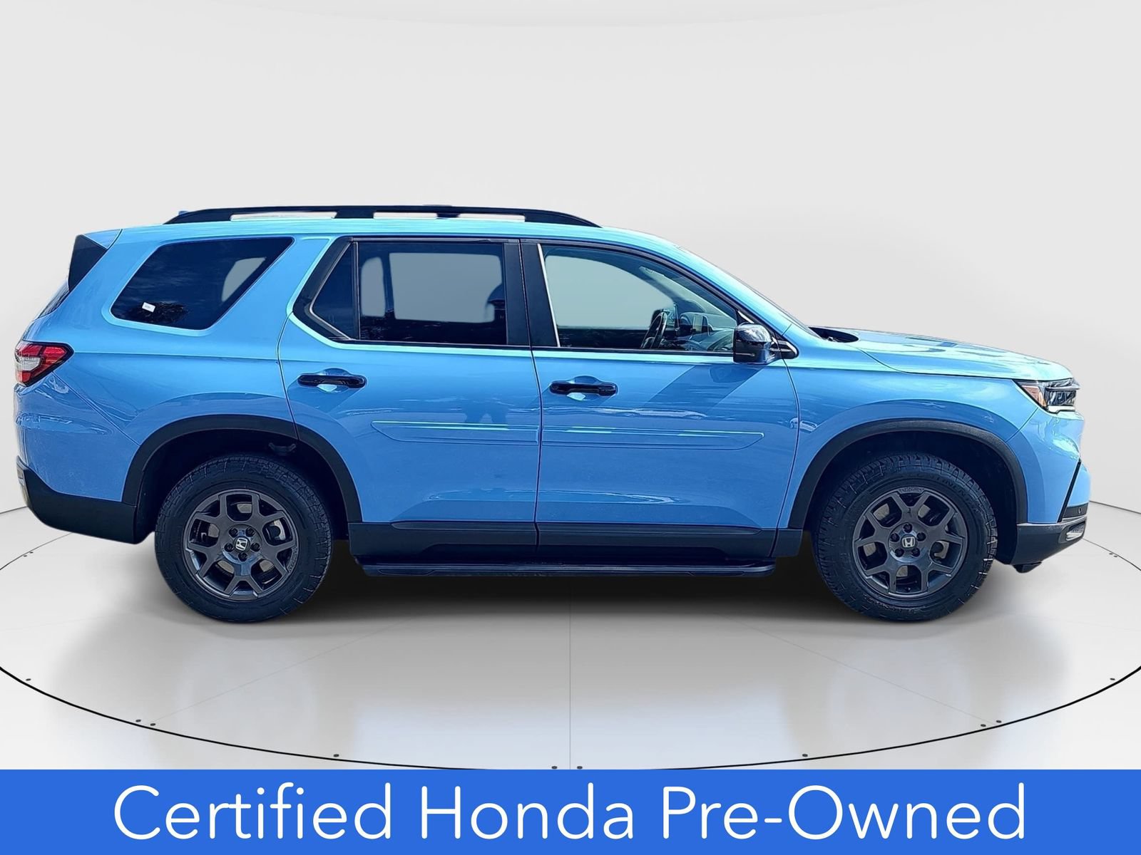 Certified 2024 Honda Pilot TrailSport image 4