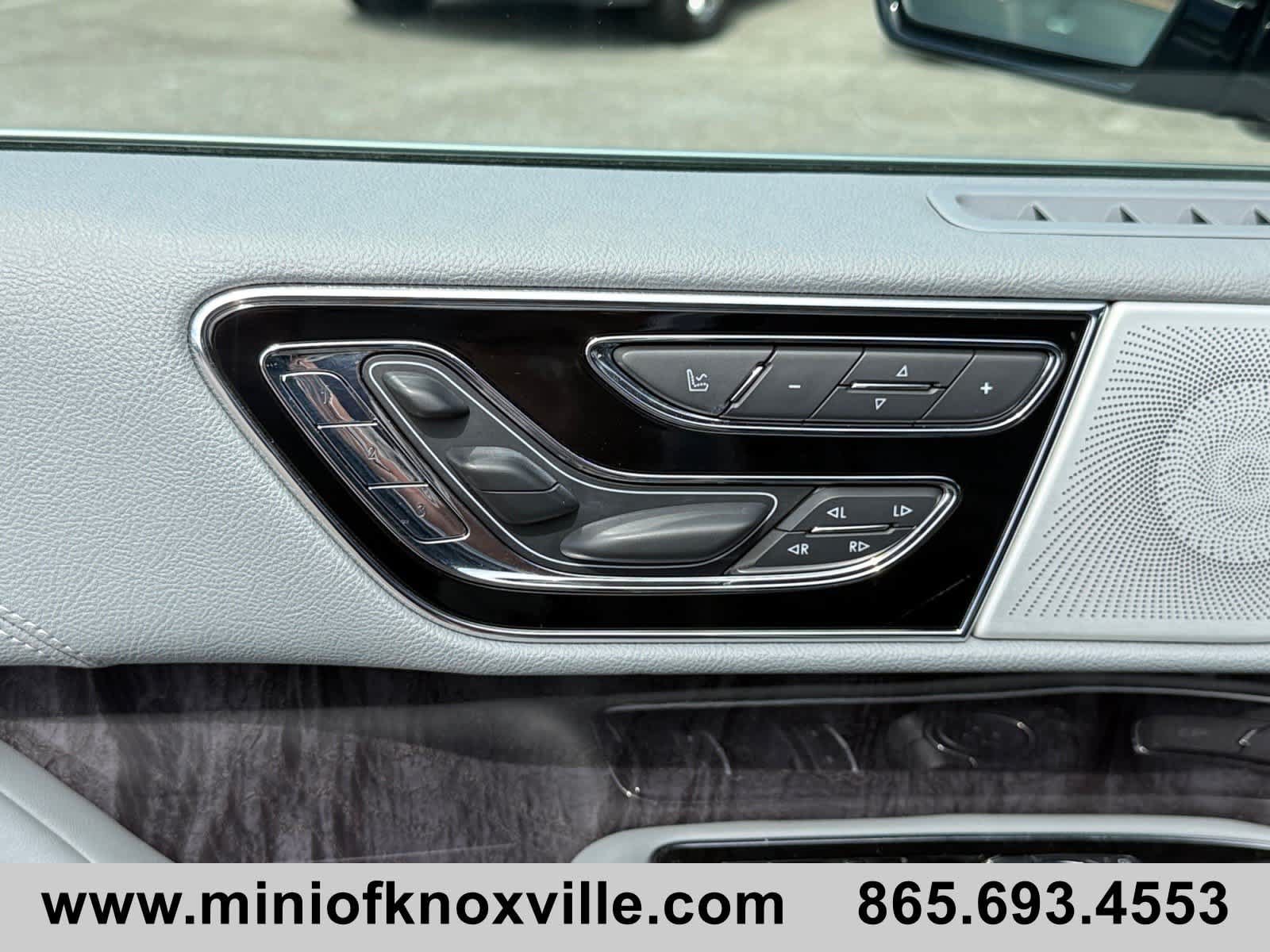 Used 2021 Lincoln Navigator Reserve w/ Luxury Package AWD/4WD image 14