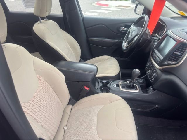 Used 2016 Jeep Cherokee 75th Anniversary AWD/4WD image 8