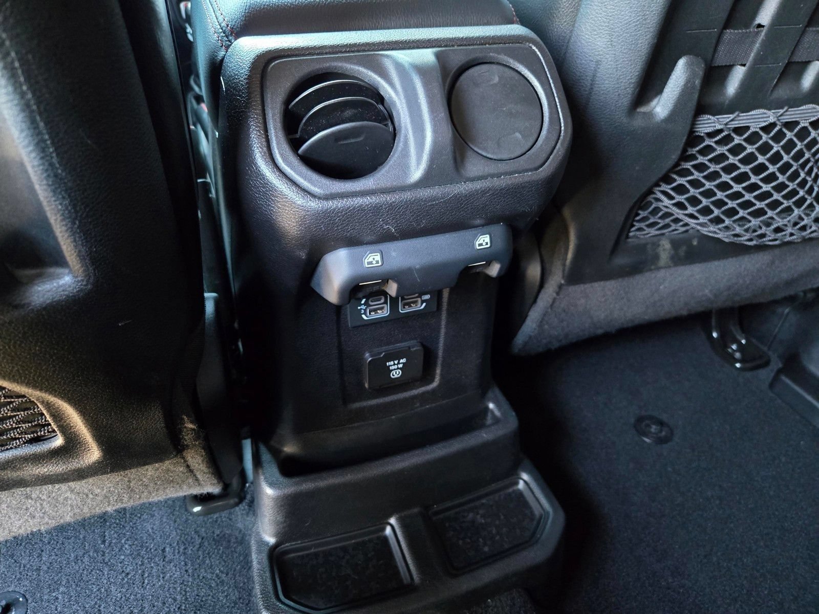 Used 2020 Jeep Wrangler Unlimited Rubicon w/ Steel Bumper Group AWD/4WD image 12