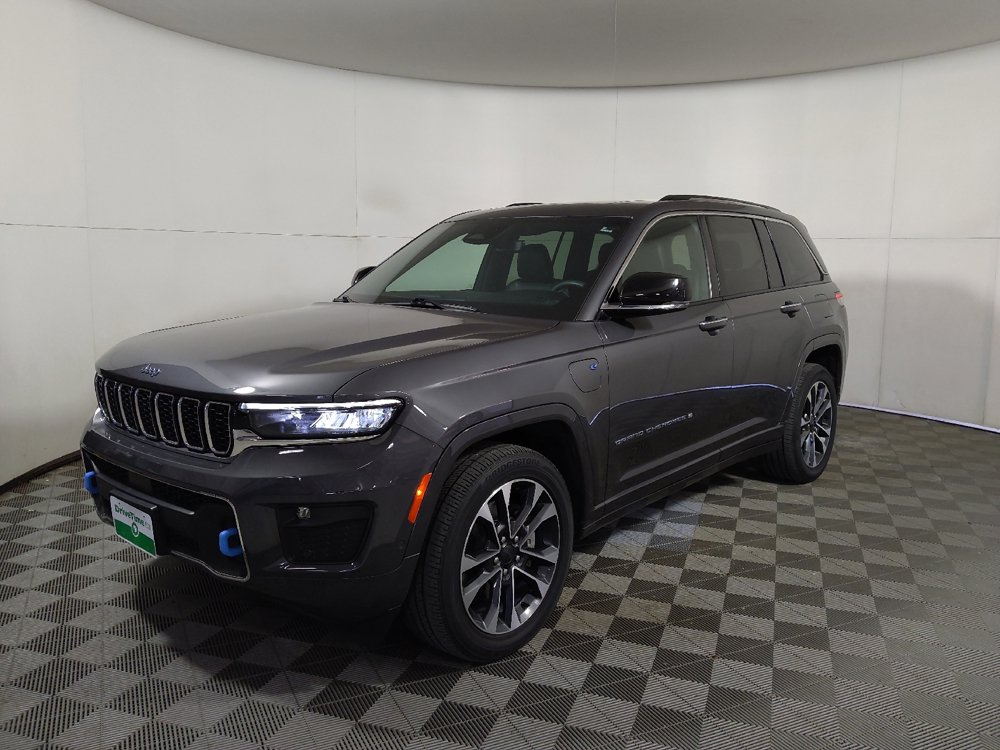 Used 2022 Jeep Grand Cherokee Overland AWD/4WD image 2