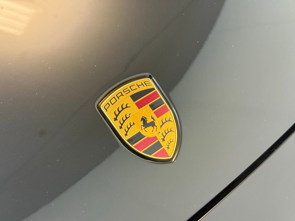 Used 2023 Porsche Cayenne S Platinum w/ Premium Package Plus image 10