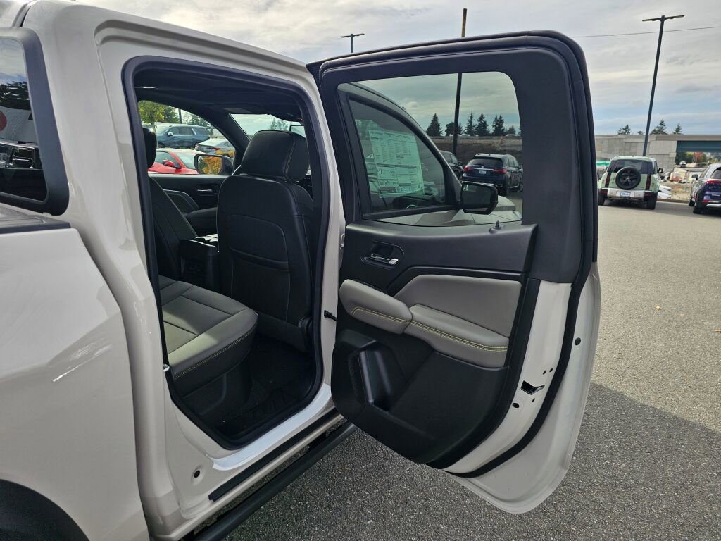 New 2026 Chevrolet Colorado ZR2 w/ Technology Package image 26
