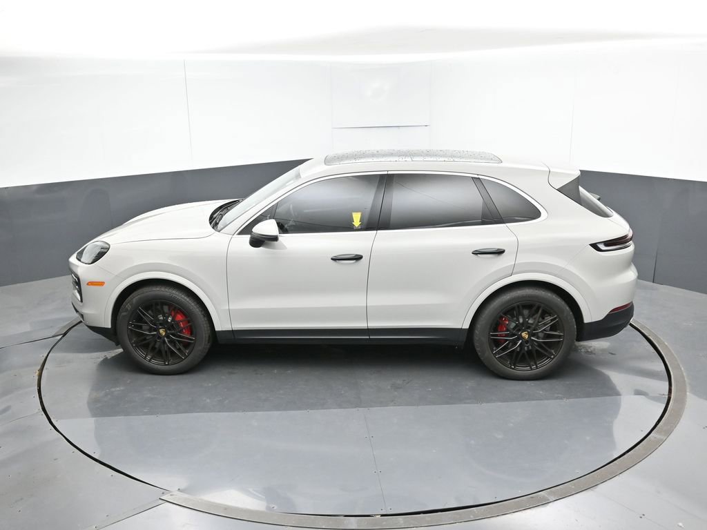 Used 2024 Porsche Cayenne S image 44