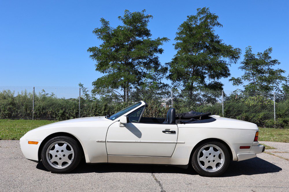 Used 1990 Porsche 944 Cabriolet RWD image 4