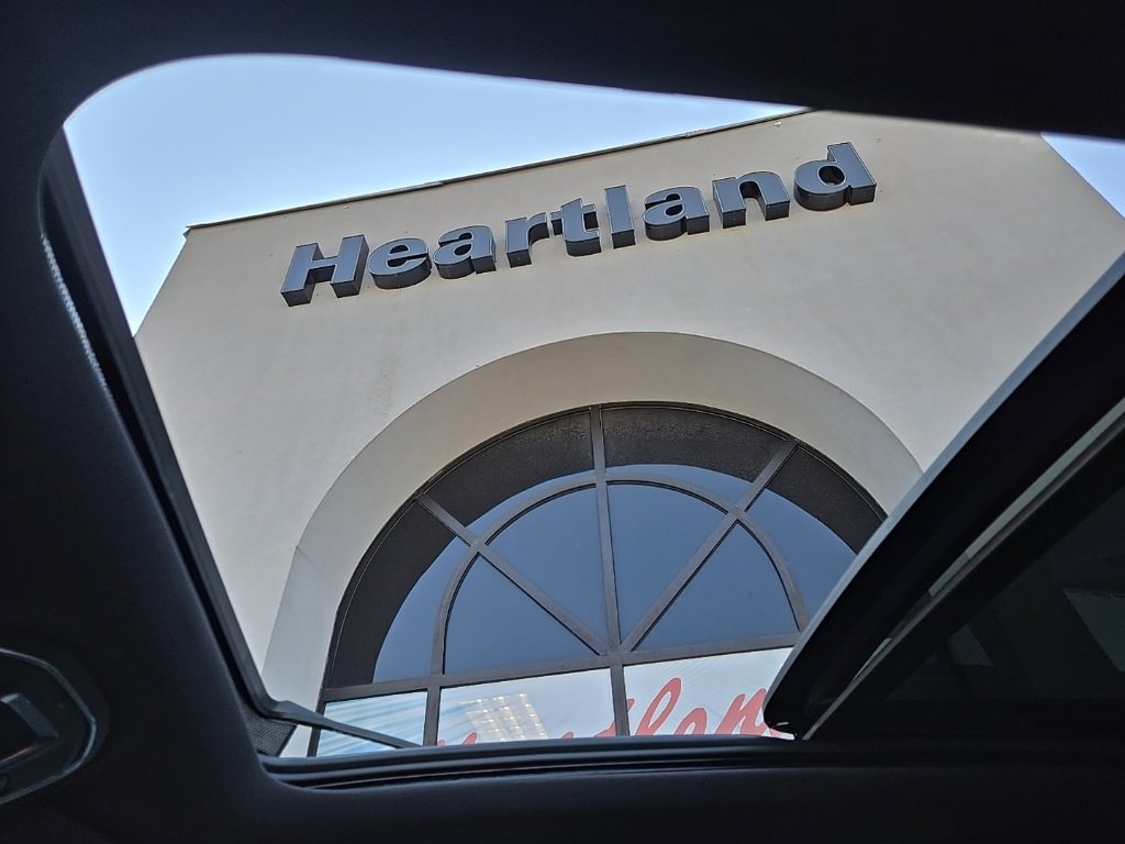 New 2025 Jeep Grand Cherokee Limited w/ Luxury Tech Group II image 71