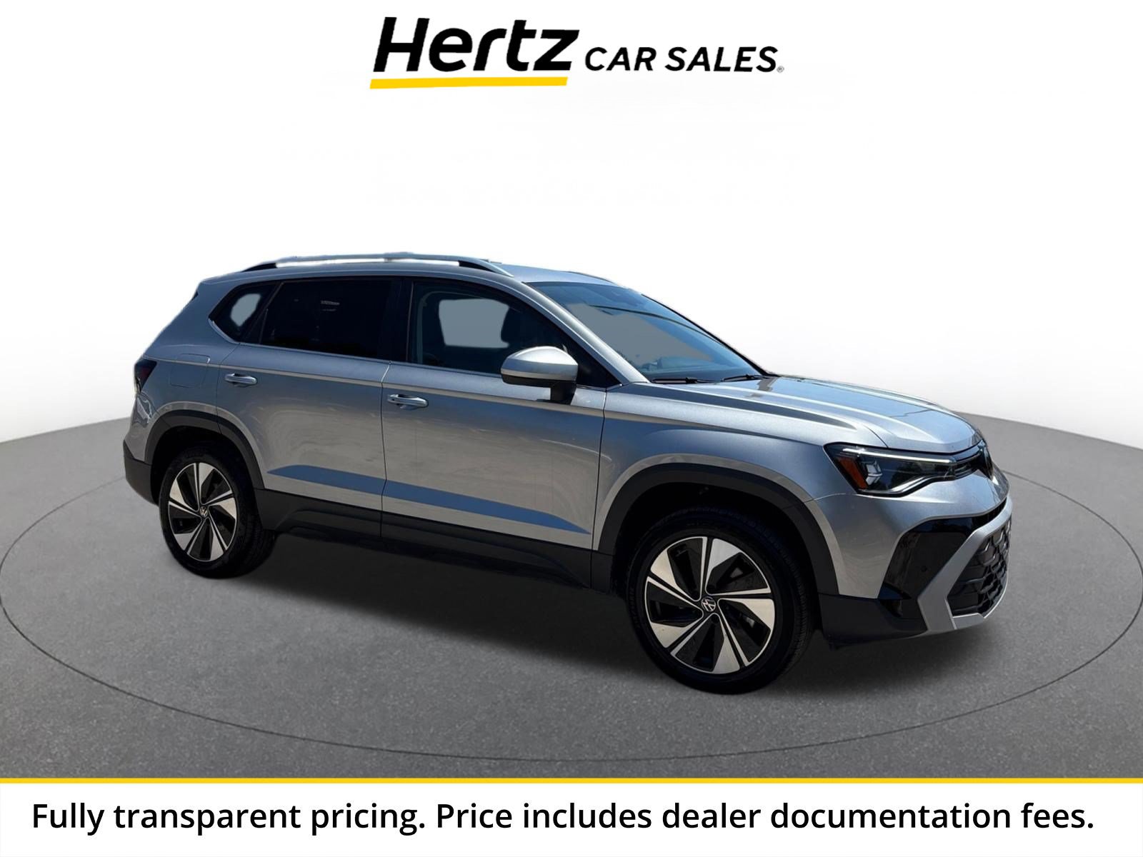 Used 2025 Volkswagen Taos SE AWD/4WD image 1