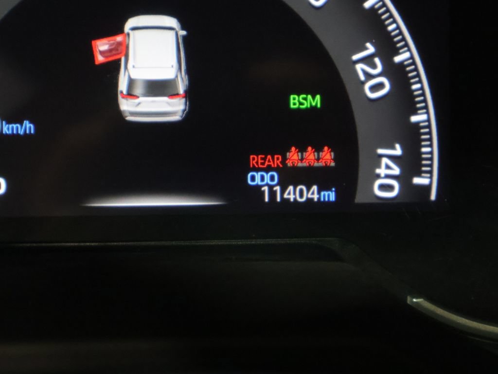 Certified 2024 Toyota RAV4 LE AWD/4WD image 40