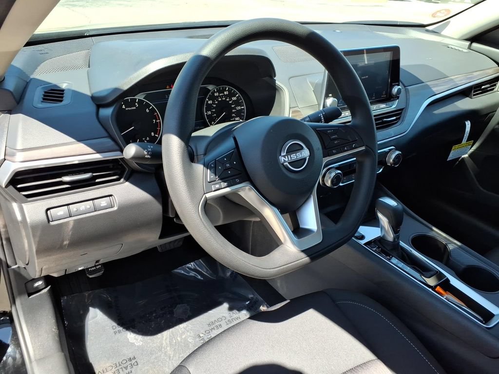 New 2026 Nissan Altima 2.5 SV FWD image 14