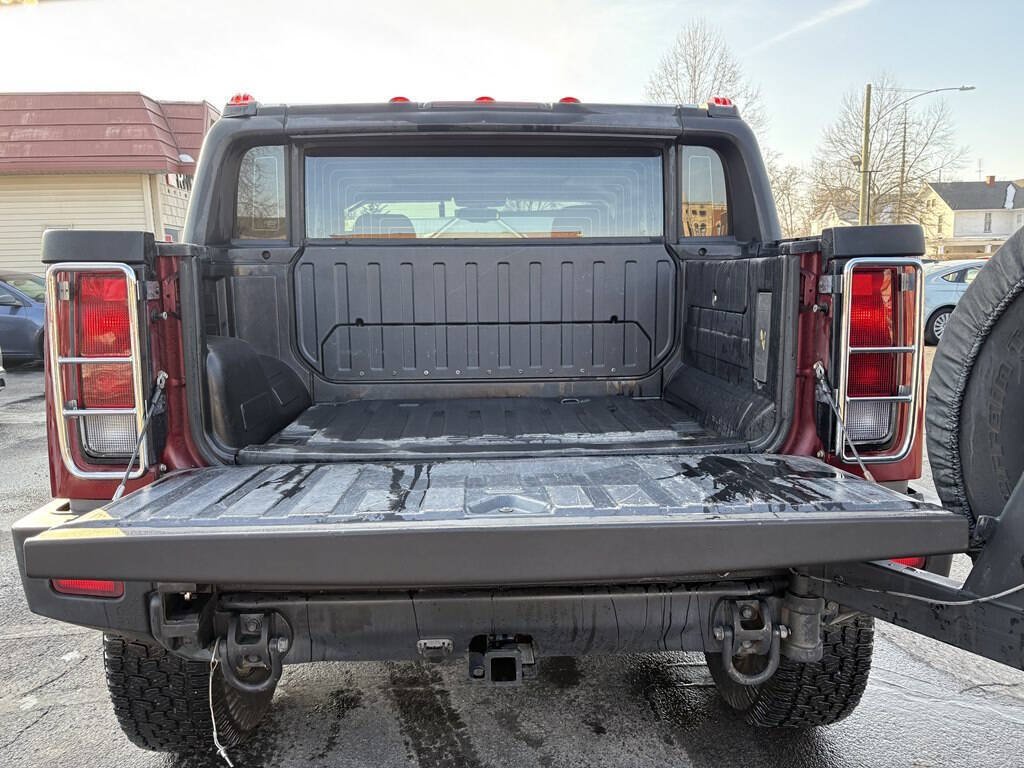 Used 2005 HUMMER H2 SUT w/ Preferred Equipment Group AWD/4WD image 7
