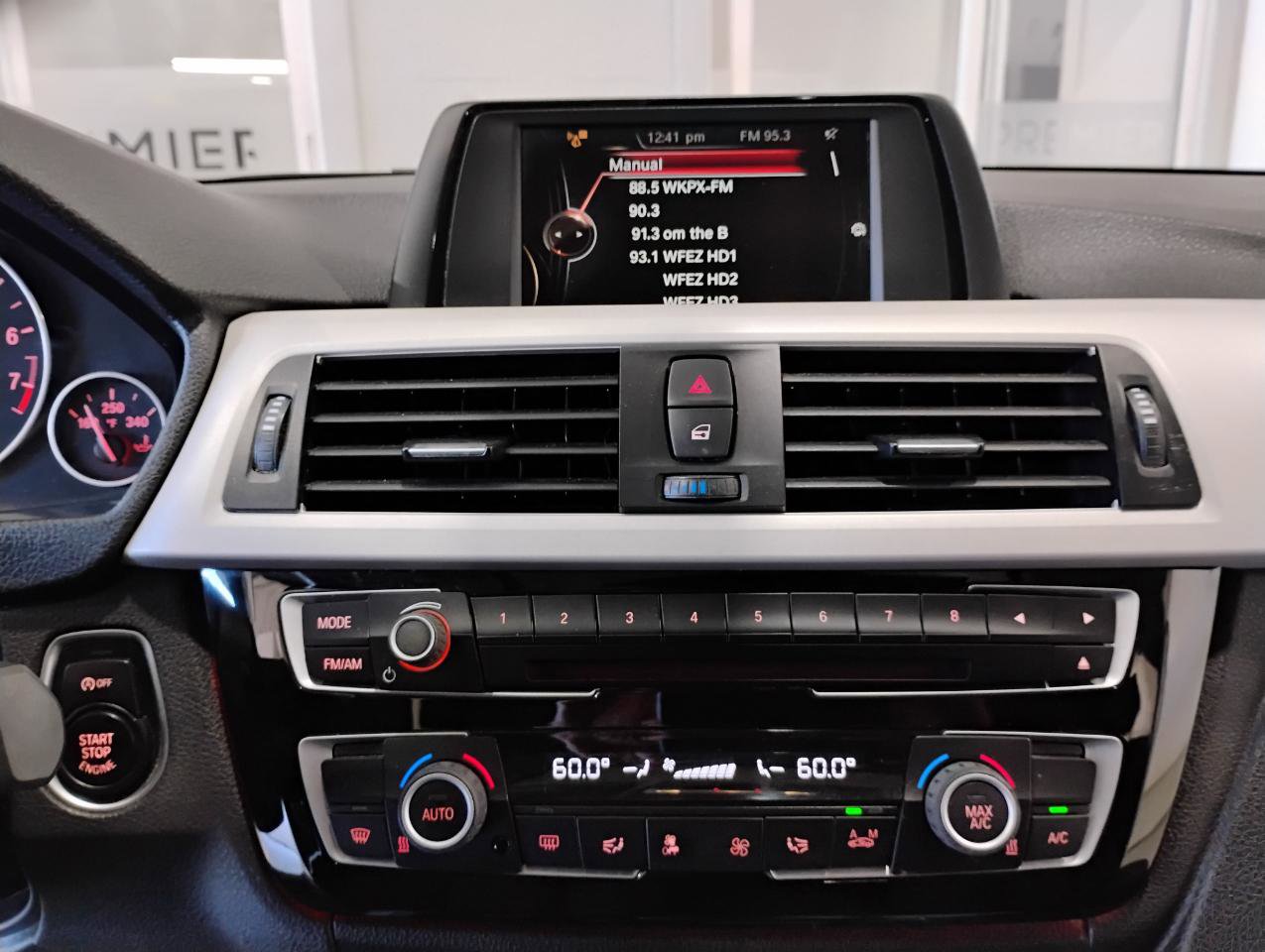 Used 2017 BMW 320i Sedan image 30