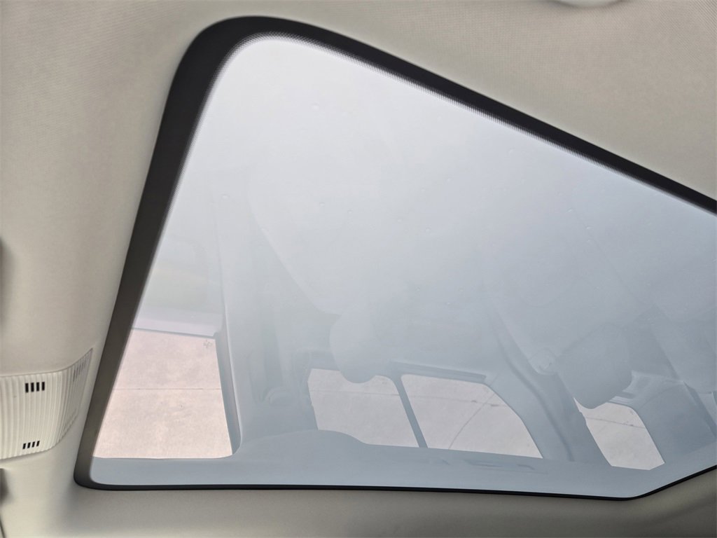 New 2025 Volkswagen ID. Buzz Pro S Plus image 20