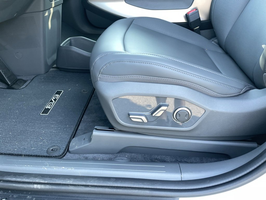New 2026 Kia EV9 Light image 20