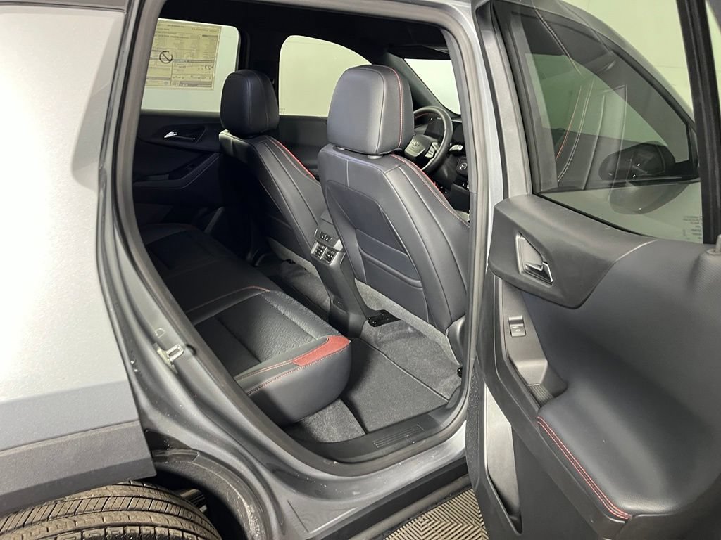 New 2027 Chevrolet Equinox RS w/ Convenience Package III FWD image 11