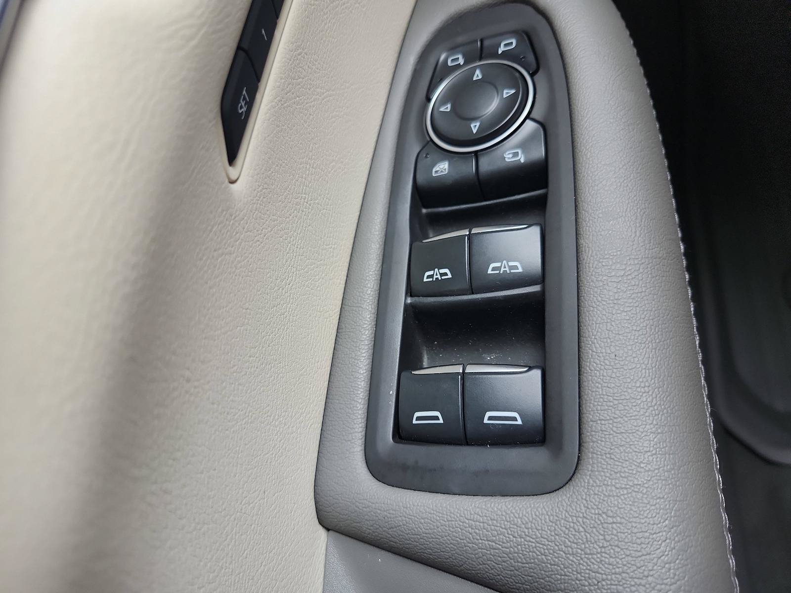 Used 2024 Cadillac XT5 Premium Luxury w/ Technology Package FWD image 22