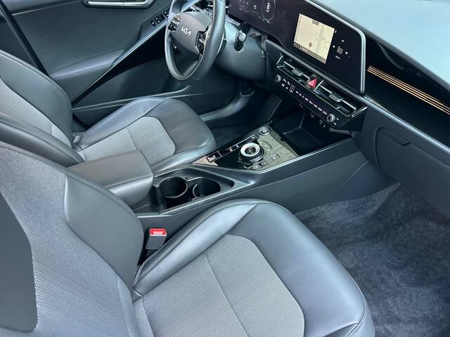 Used 2025 Kia Niro Wind FWD image 19