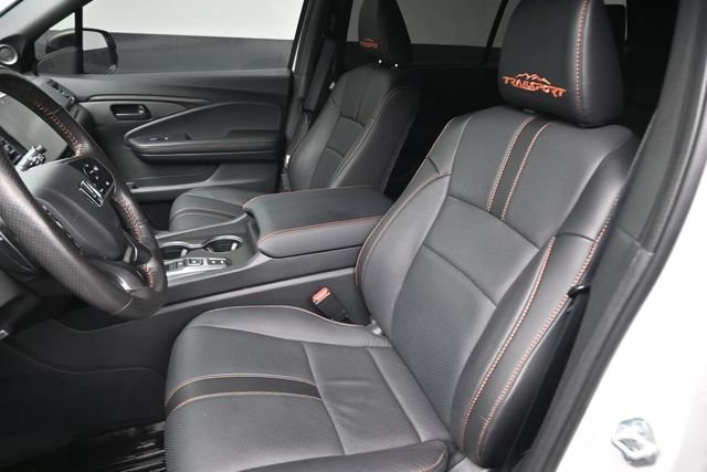 Certified 2025 Honda Passport TrailSport image 33