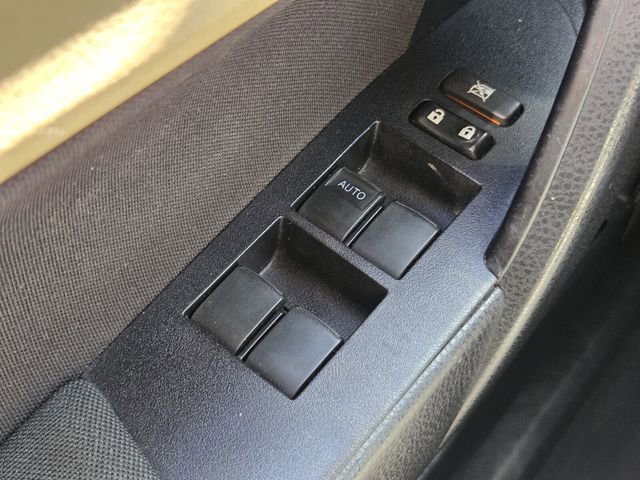 Used 2019 Toyota Corolla LE FWD image 23