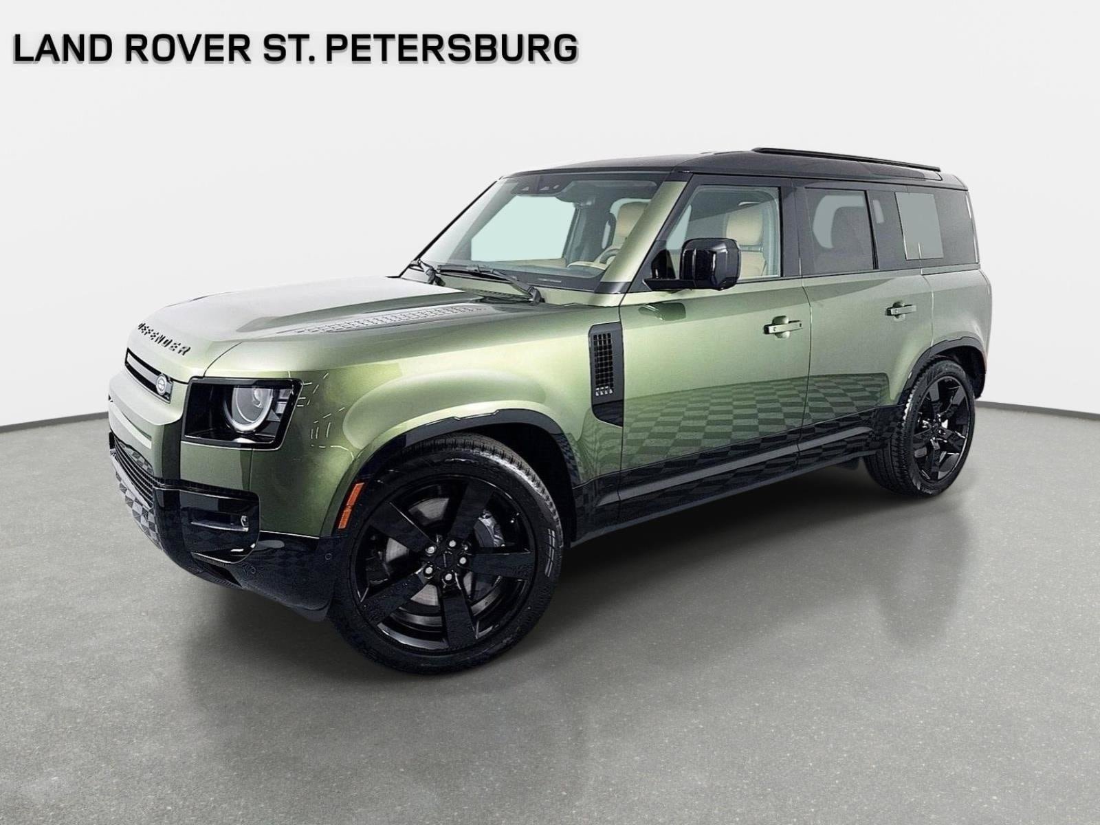 Used 2026 Land Rover Defender 110 X-Dynamic SE AWD/4WD image 1