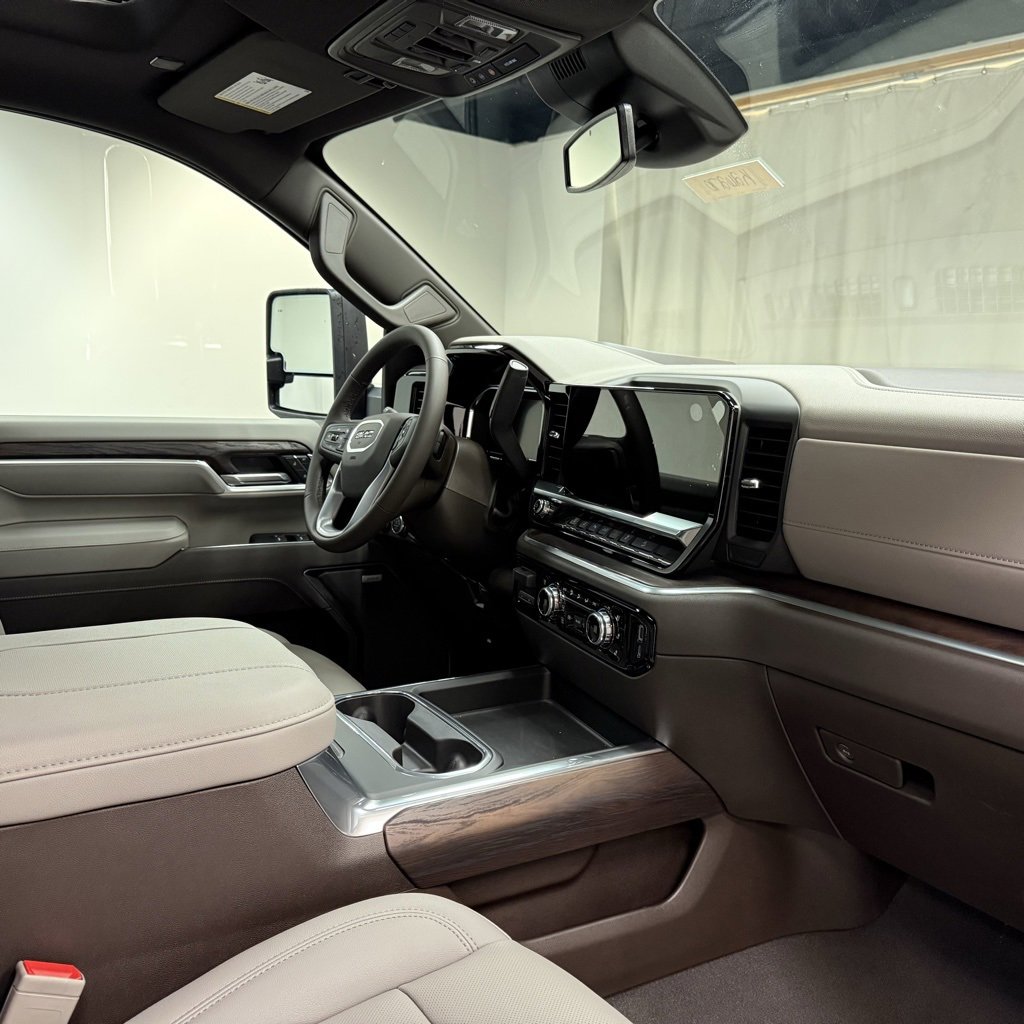 New 2026 GMC Sierra 2500 SLT image 16