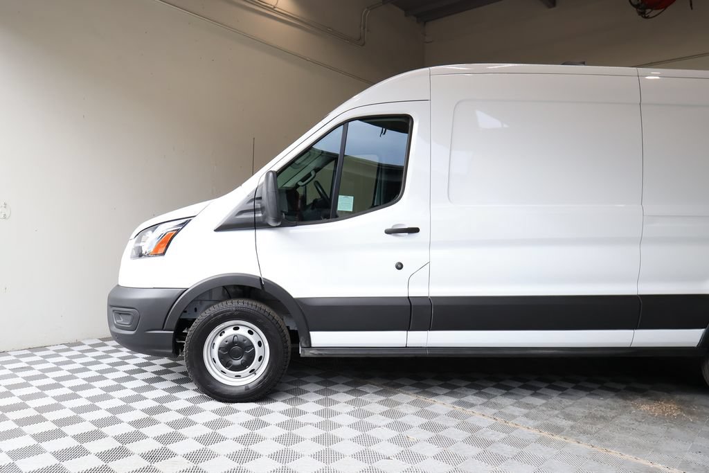 Used 2026 Ford Transit 250 148 Medium Roof RWD image 8