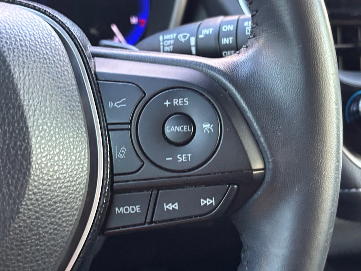 Used 2021 Toyota Corolla XSE image 13