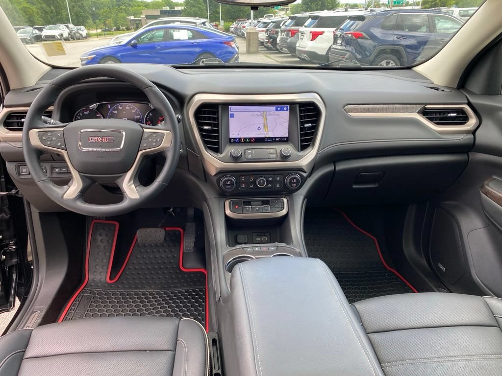 Used 2023 GMC Acadia Denali w/ Denali Ultimate Package AWD/4WD image 30