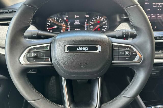 Used 2024 Jeep Compass Latitude image 20
