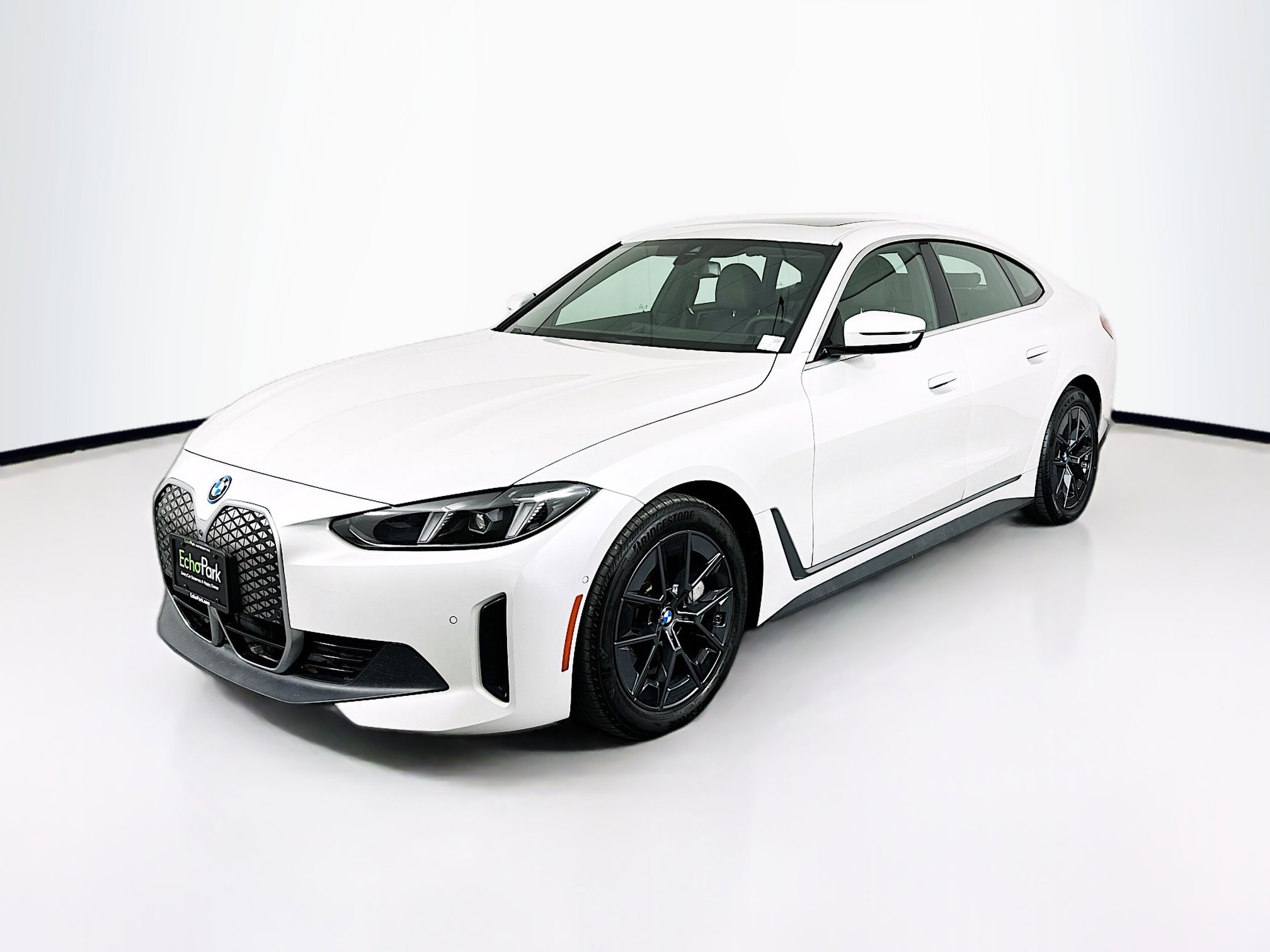 Used 2025 BMW i4 xDrive40i image 3