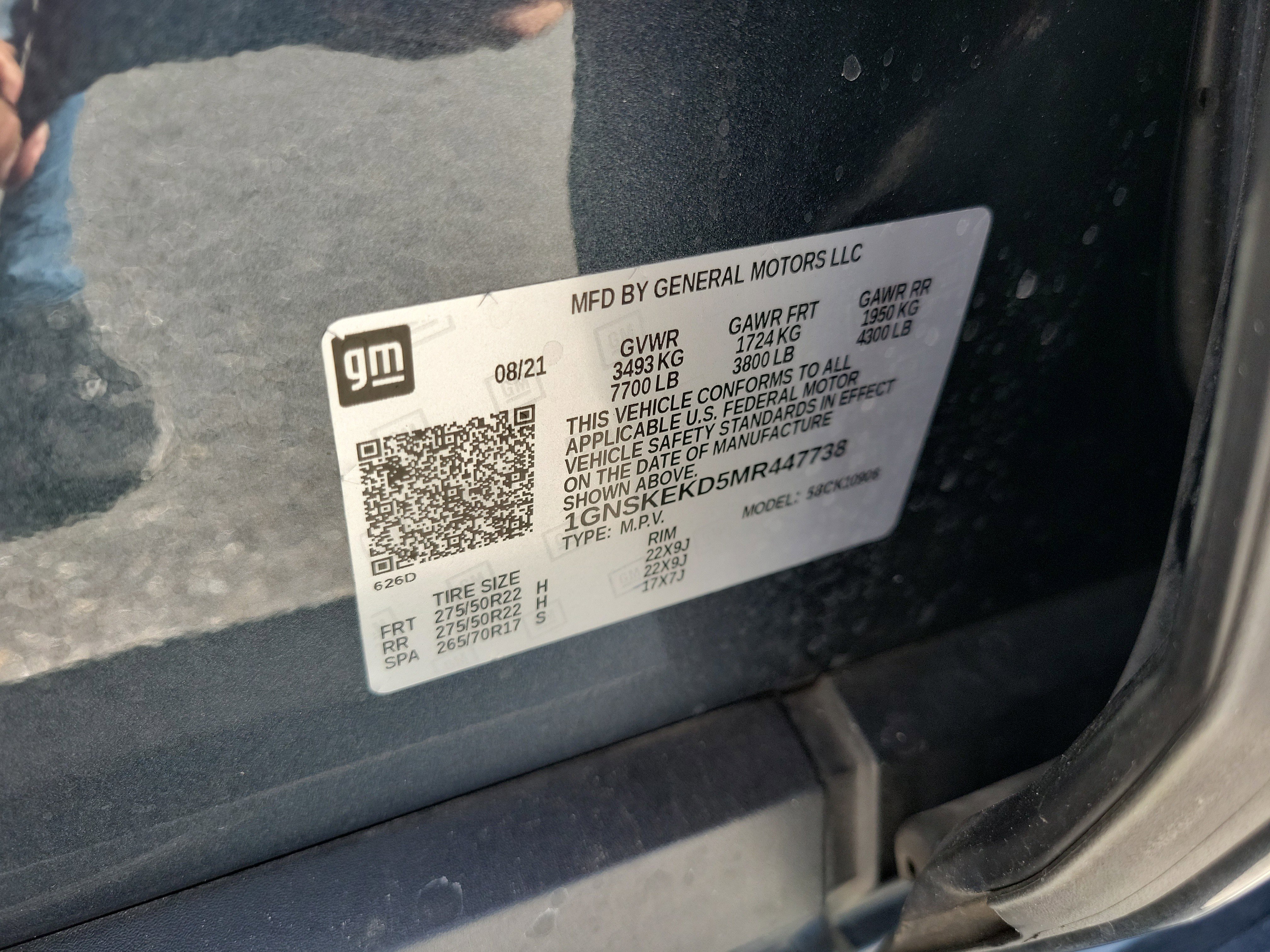 Used 2021 Chevrolet Suburban RST w/ Rear Media and Nav Package image 34