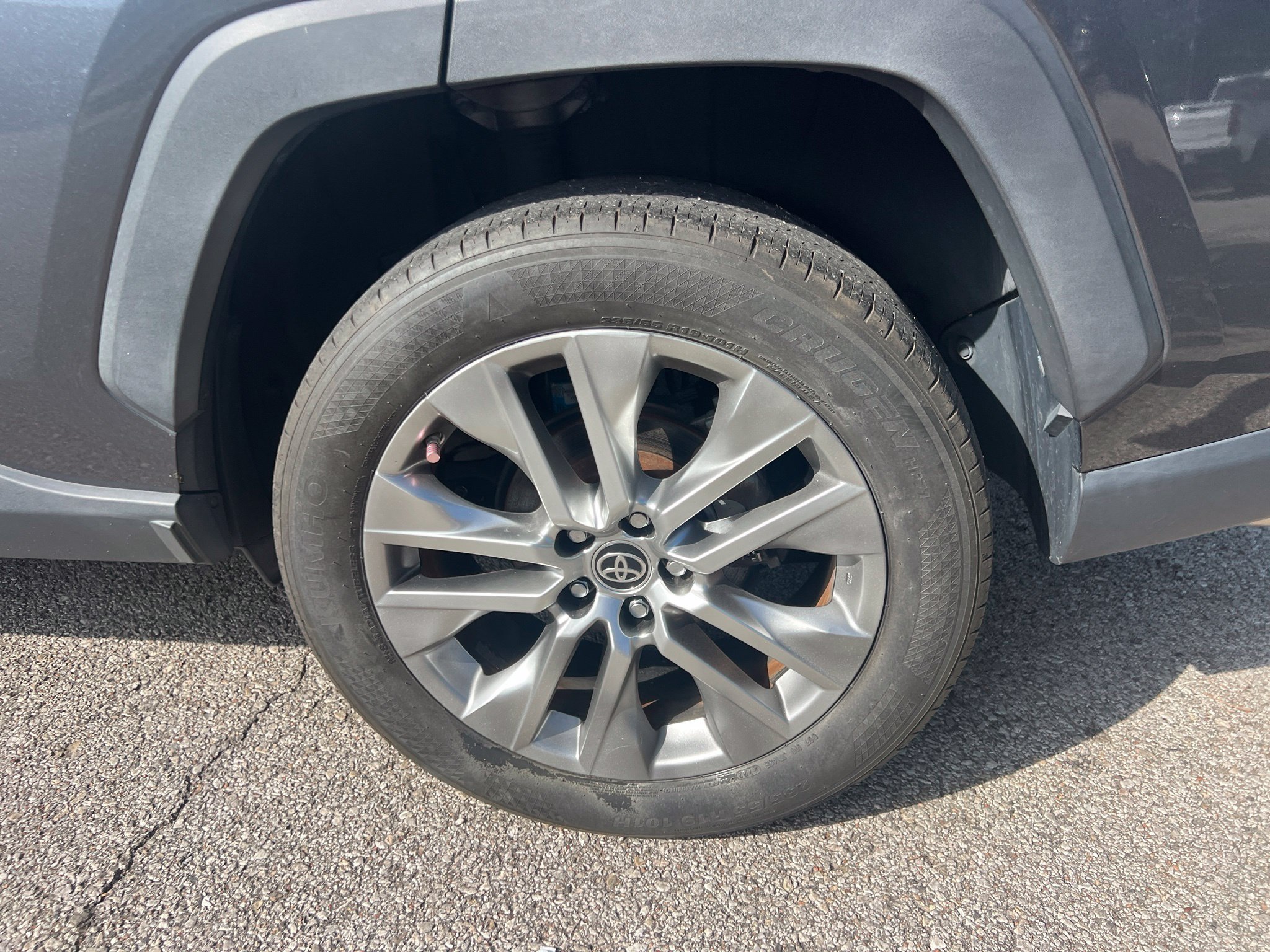 Used 2019 Toyota RAV4 Limited w/ Advanced Technology Package FWD image 8