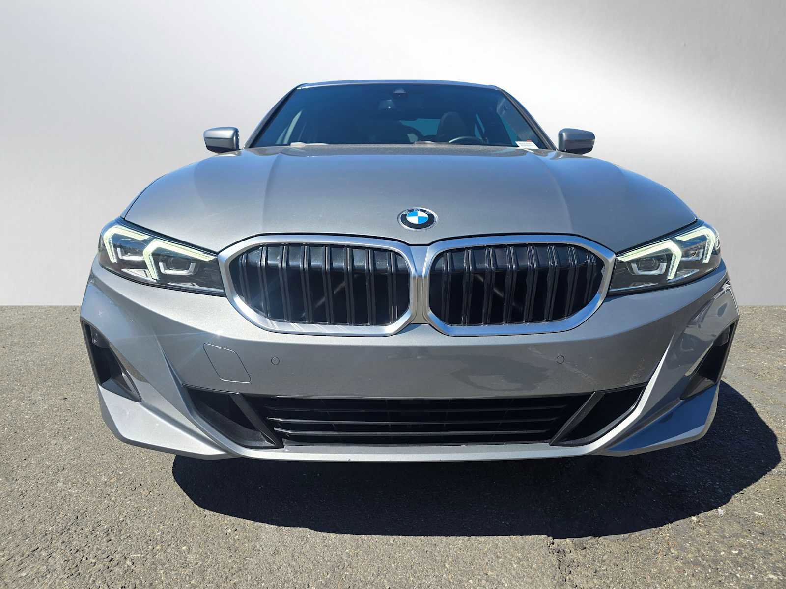 Used 2024 BMW 330i Sedan w/ Convenience Package image 8