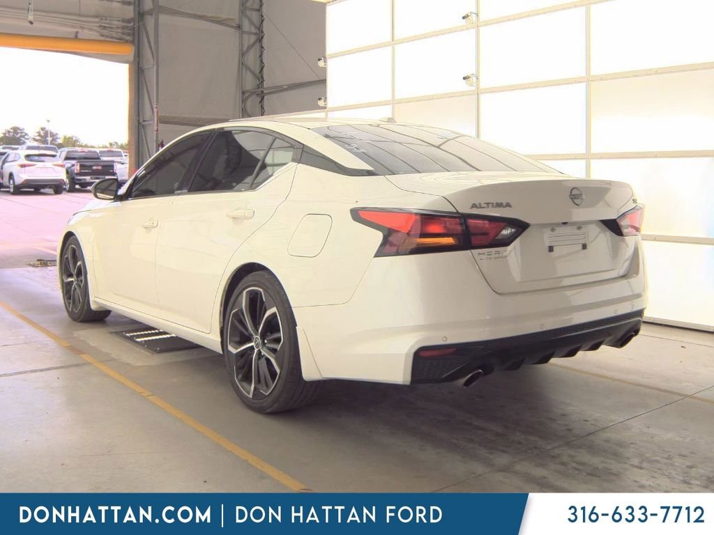 Used 2025 Nissan Altima 2.5 SR FWD image 3