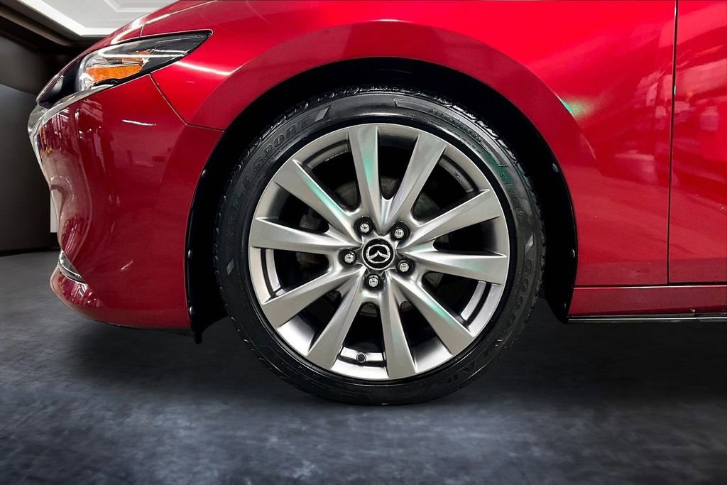 Used 2019 MAZDA MAZDA3 AWD Sedan w/ Preferred Package image 32