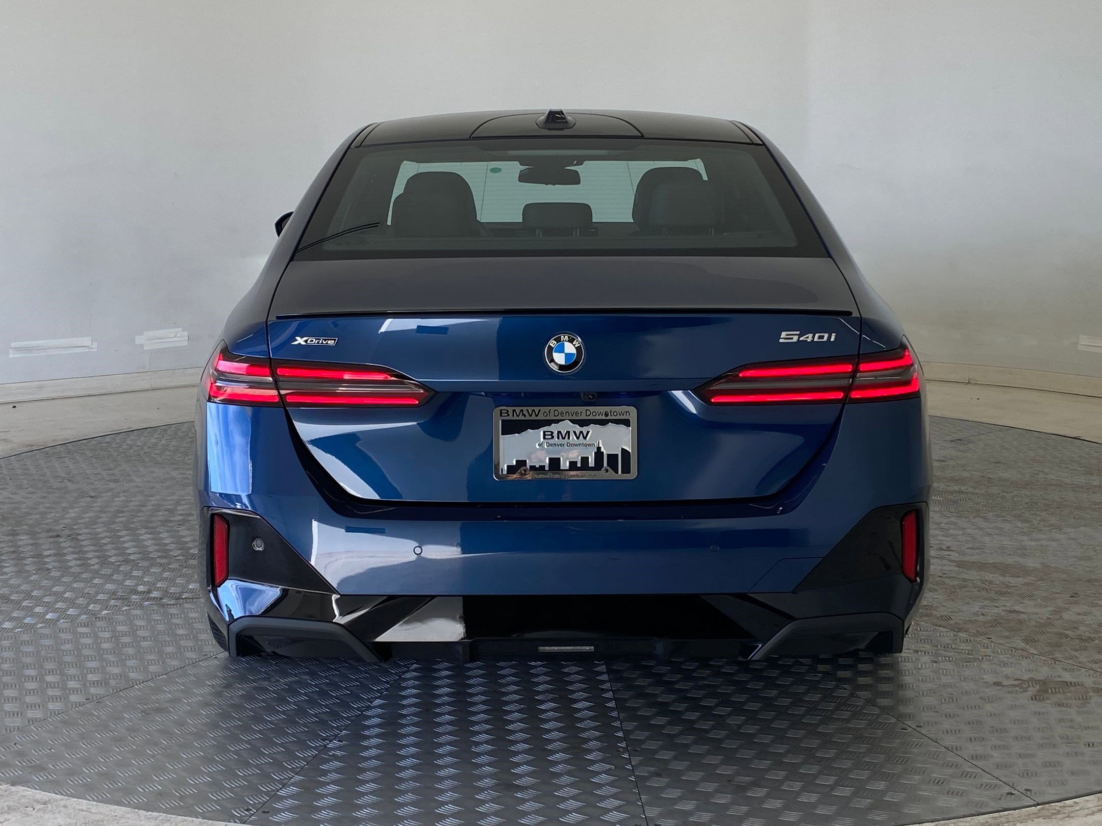 New 2026 BMW 540i xDrive w/ Executive Package image 9