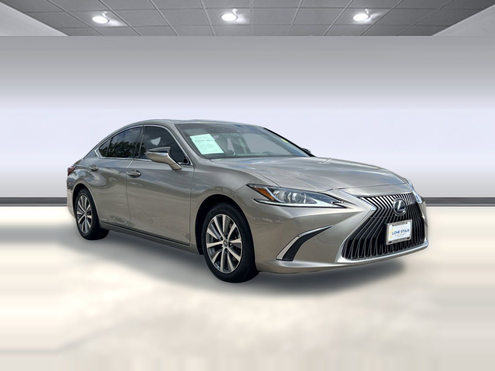Used 2020 Lexus ES 300h w/ Accessory Package image 6
