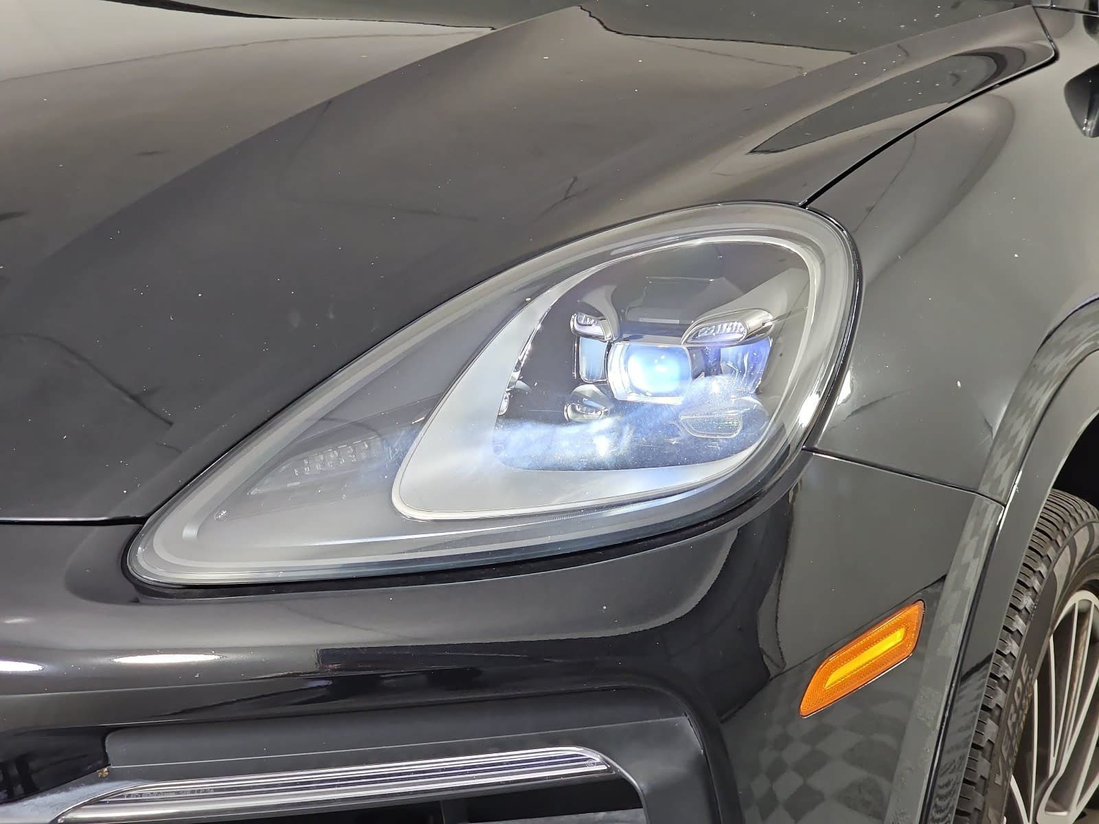 Used 2023 Porsche Cayenne Platinum Edition AWD/4WD image 30