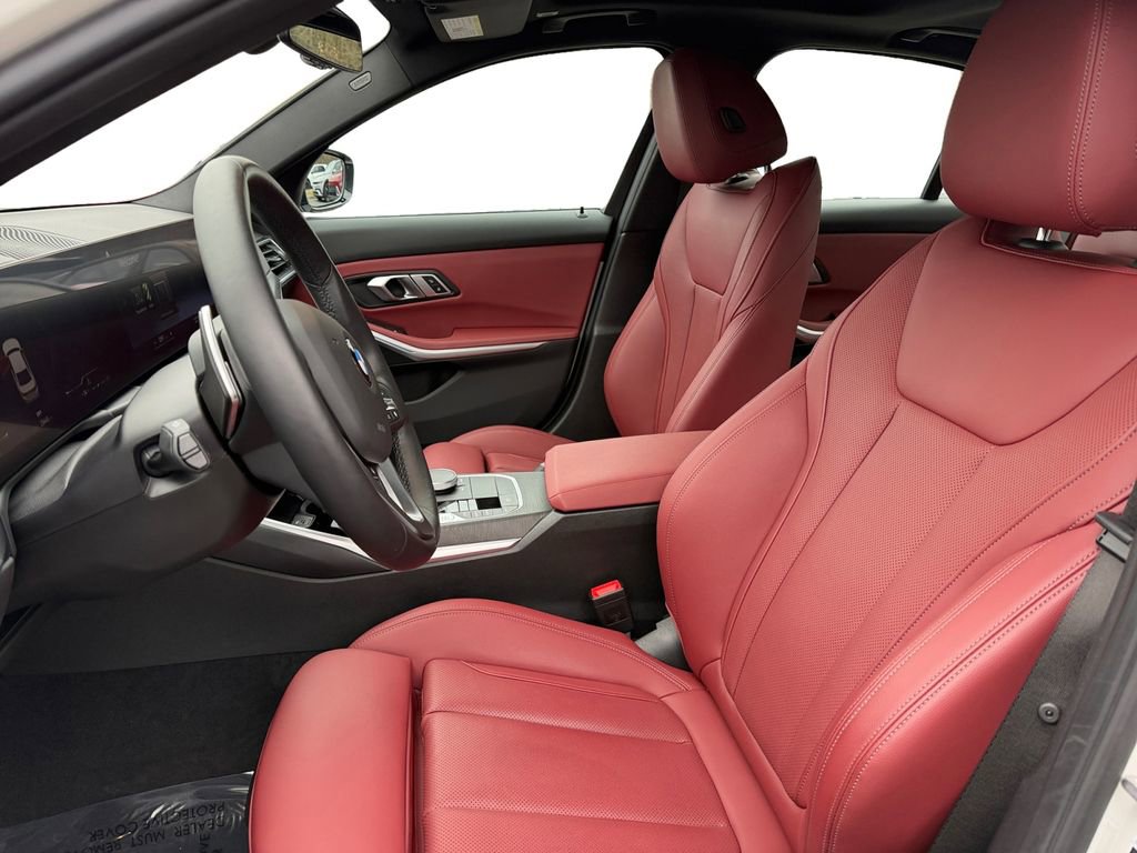 Used 2023 BMW 330i xDrive 330i xDrive w/ Premium Package image 9