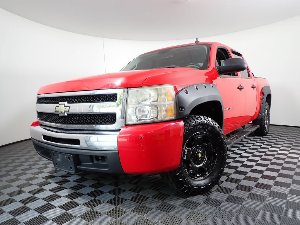 Used 2010 Chevrolet Silverado 1500 LT w/ Power Pack Plus RWD image 2