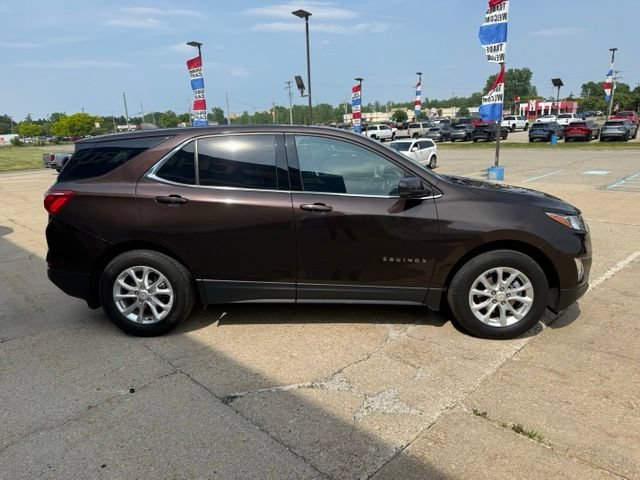 Used 2020 Chevrolet Equinox LT w/ Driver Convenience Package FWD image 6
