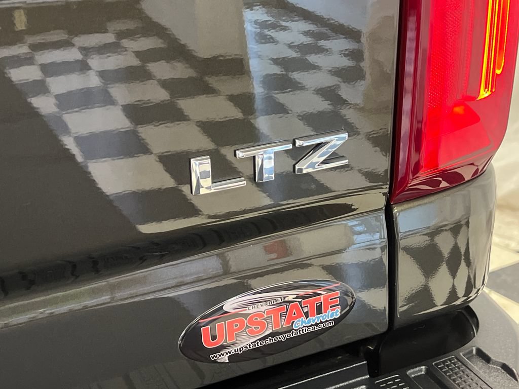 Used 2022 Chevrolet Silverado 2500 LTZ AWD/4WD image 19